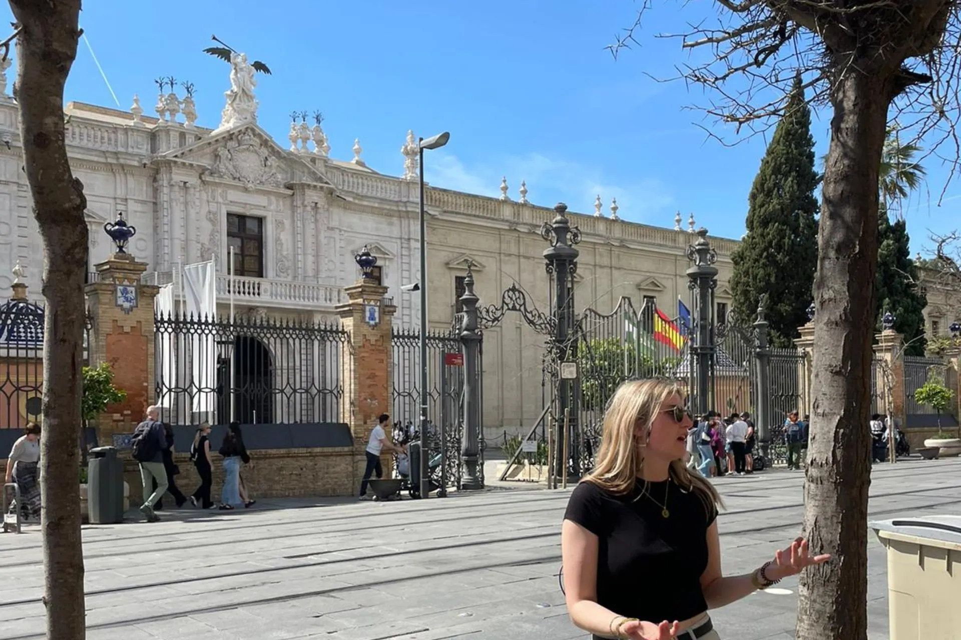 Indrukwekkende processie tijdens Semana Santa in het centrum van Sevilla ✨
