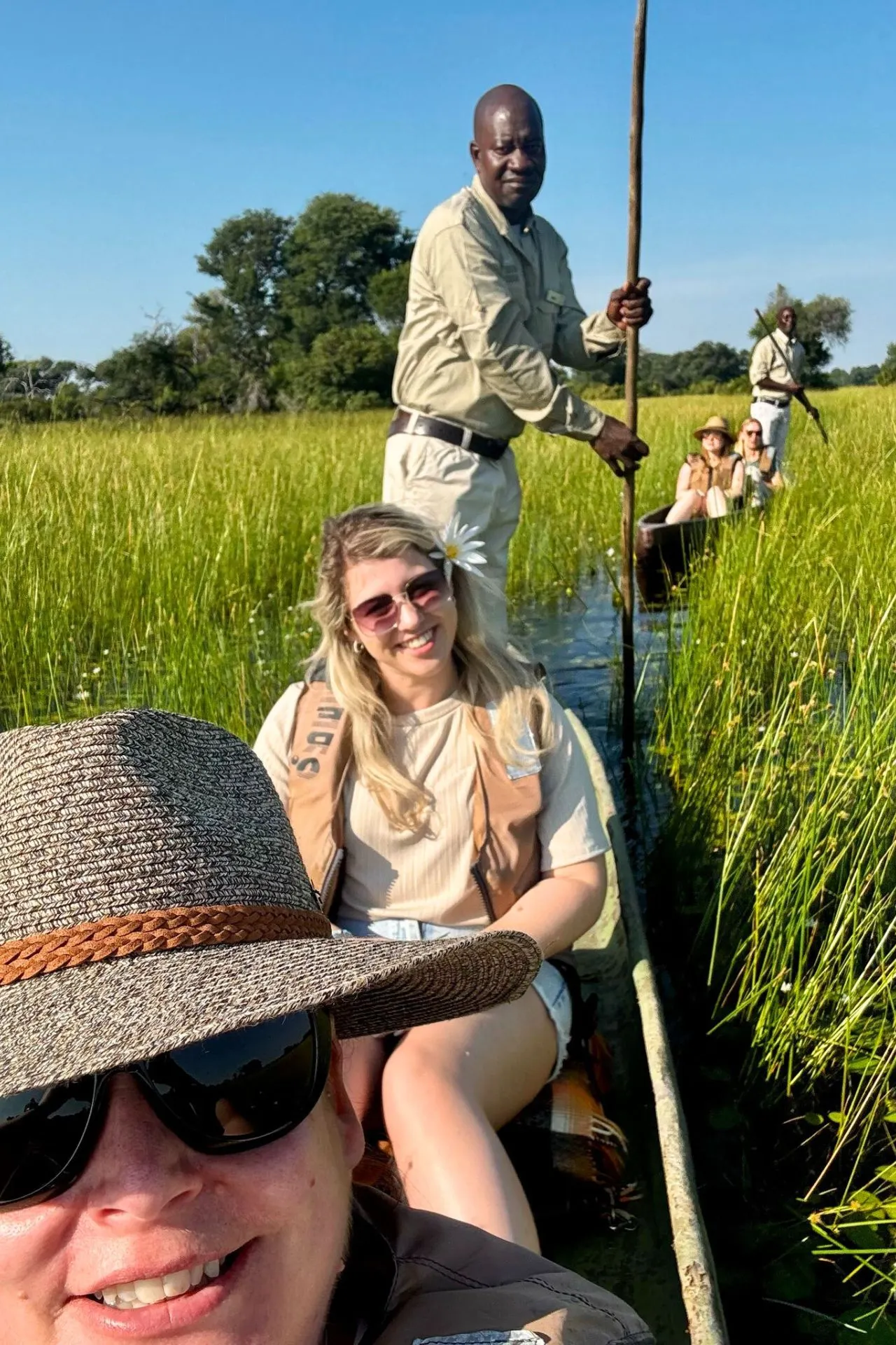 Selfie tijdens de Mokoro Experience in de Okavango Delta