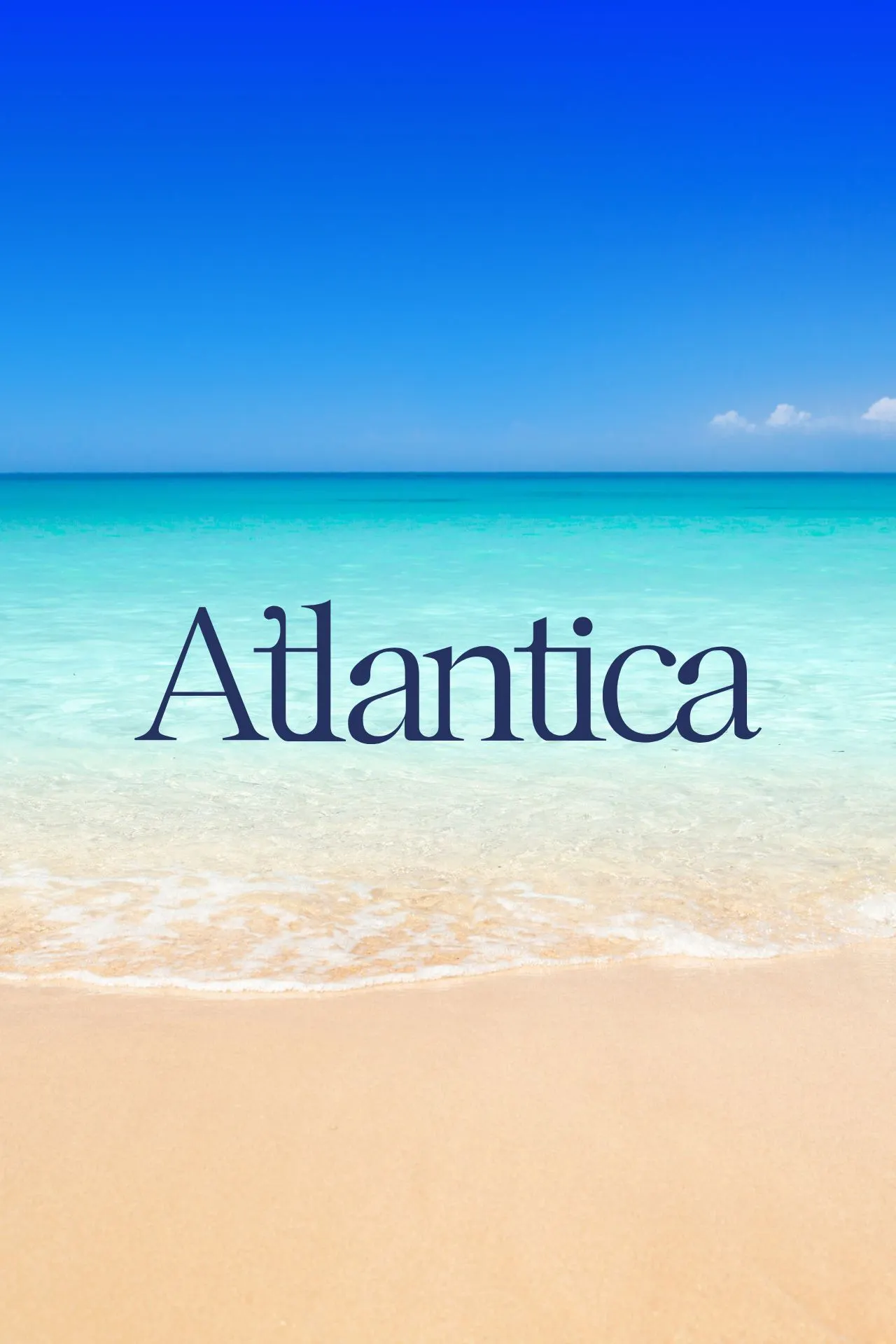Atlantica logo op een zee achtergrond