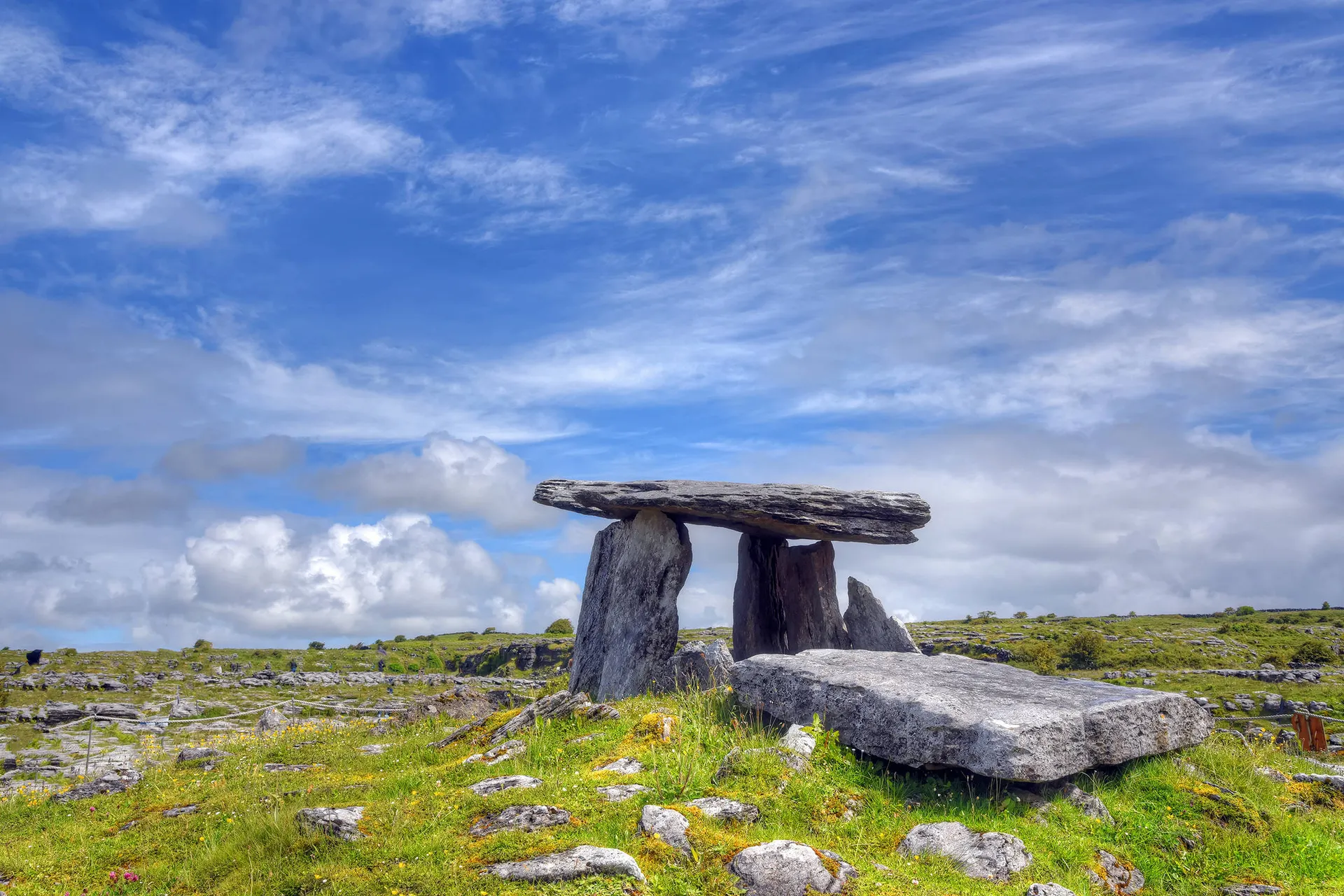Poulnabrone Dolmen in de Burren