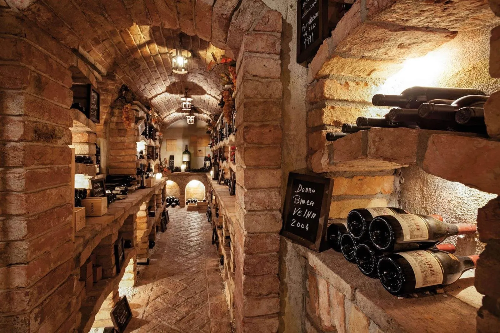 Fly-drive Wine & Dine in solares