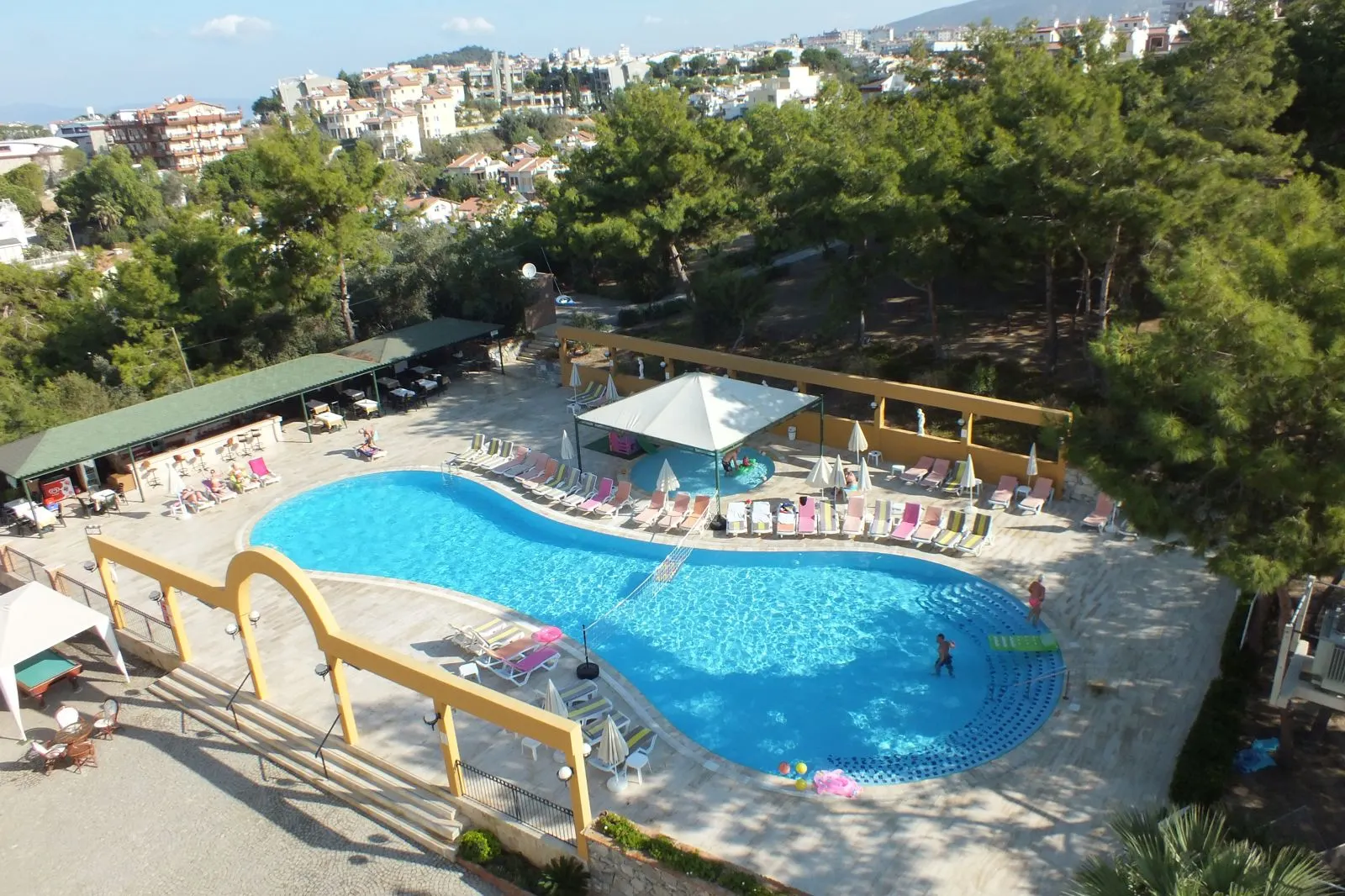 Tuntas Family Suites