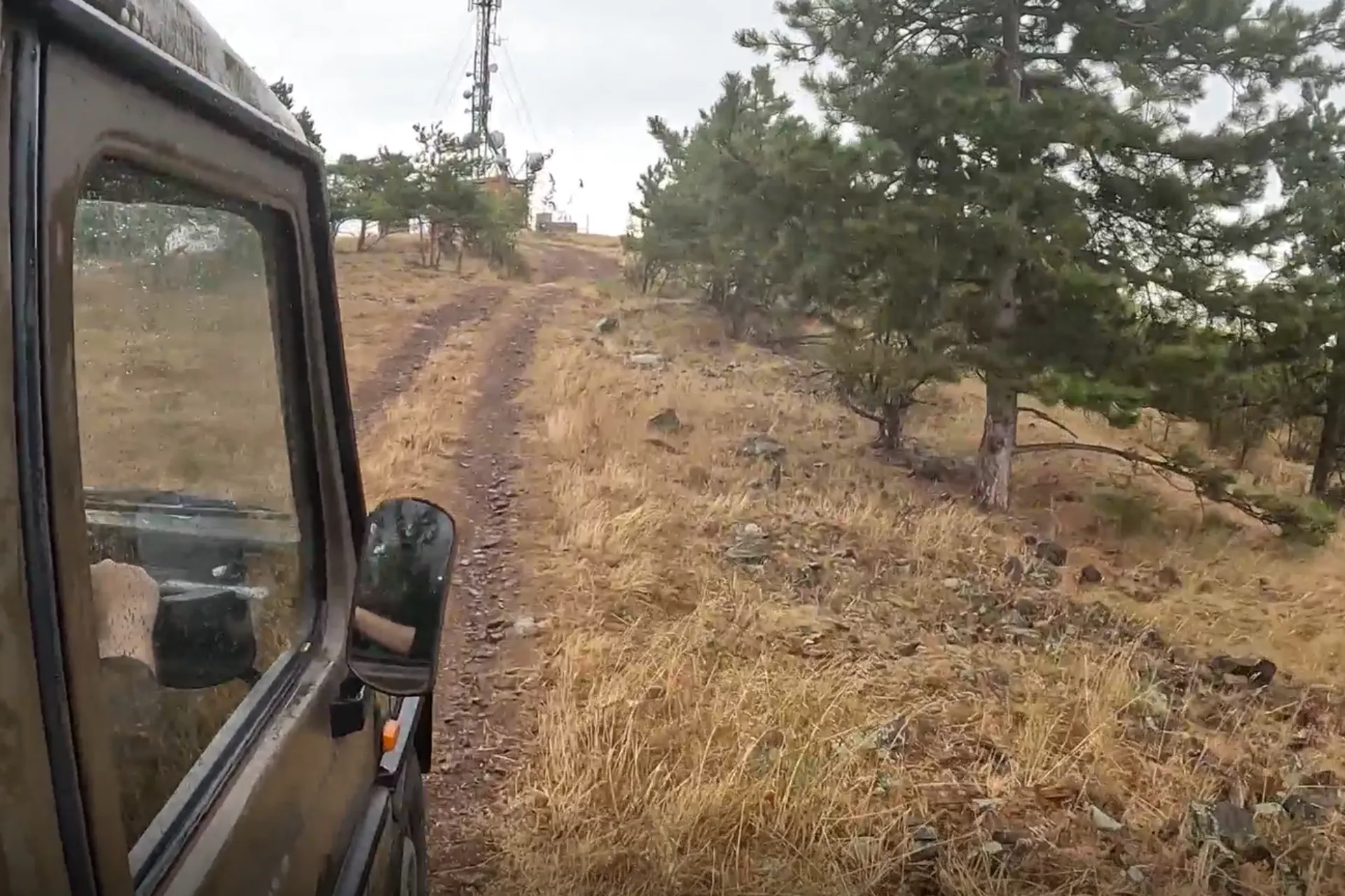 Jeepsafari, offroad rijden door het ruige landschap van het Balkan-gebergte