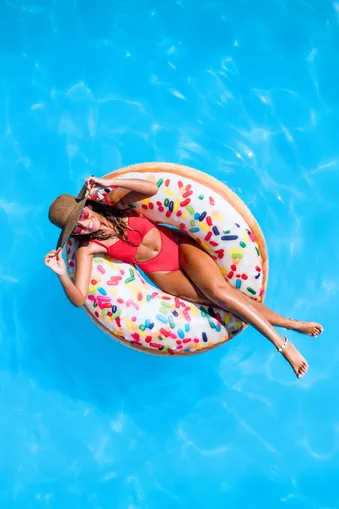 All inclusive foto zwembad met donut
