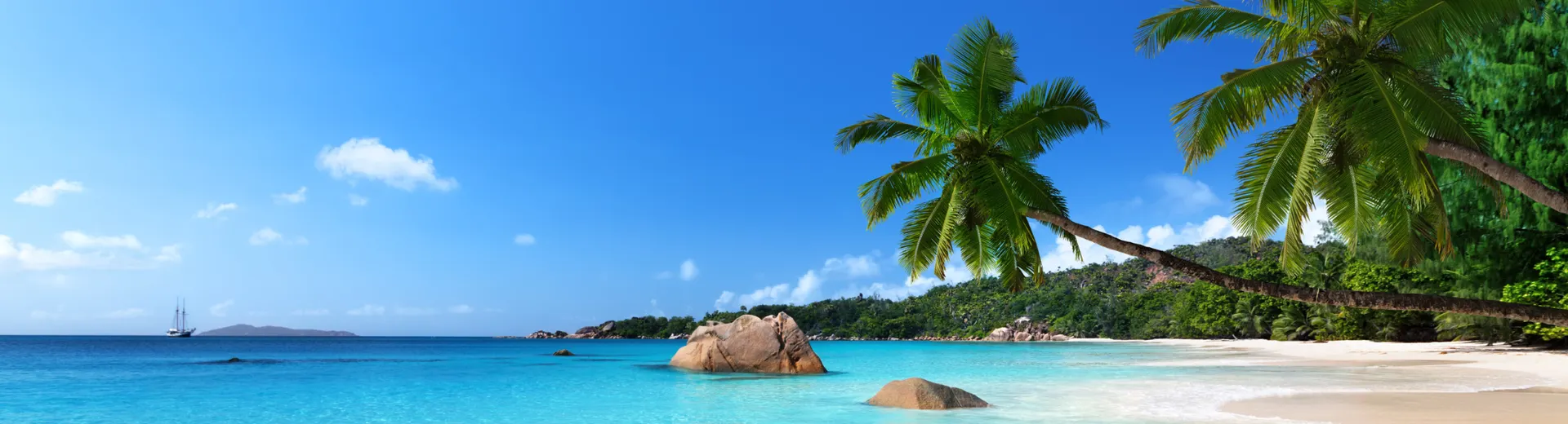 Hotelketen, achtergrond tropisch strand
