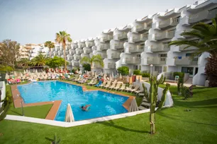 Playa Olid Suites & Appartementen