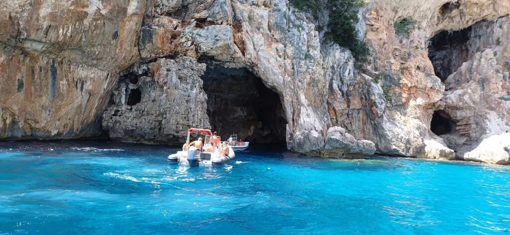 Boottocht op Sardiinië, helder water