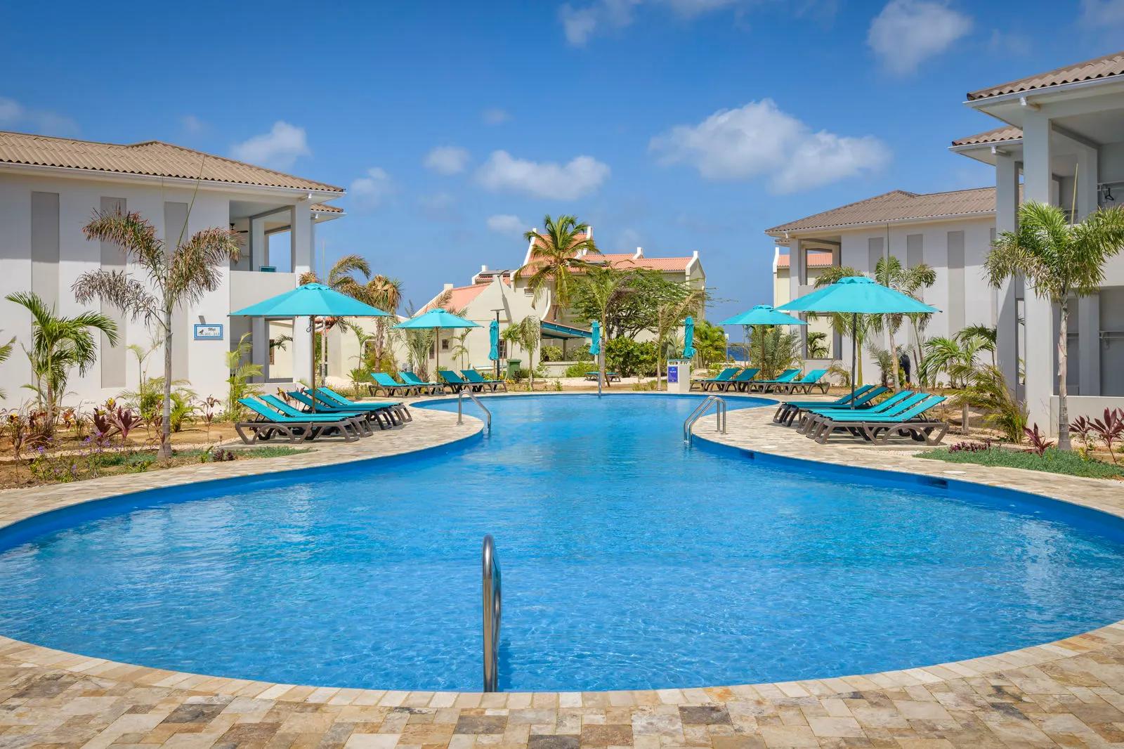 Captain Don's Habitat