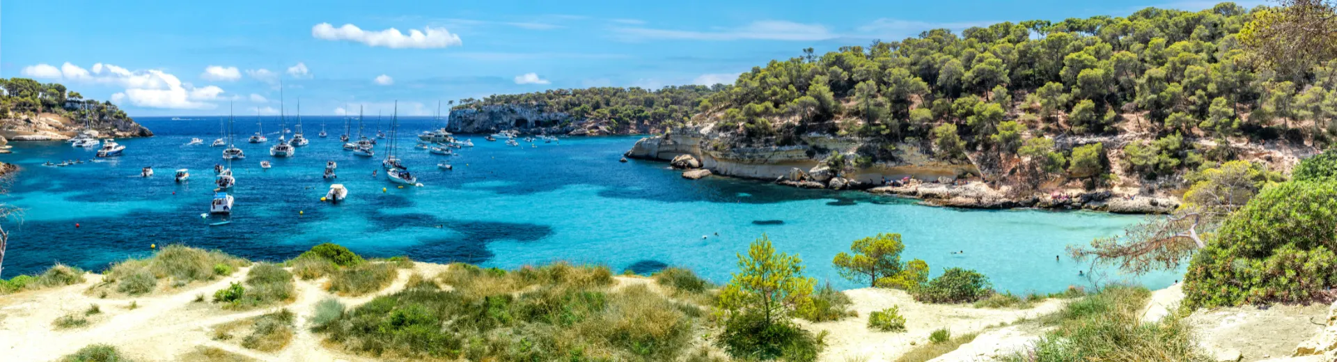 Last minute Spanje, zonvakantie Spanje. Baai Mallorca